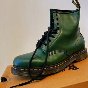 Dr. Martens